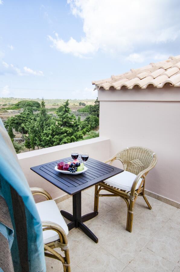 The Windmill Resort Mitáta Dış mekan fotoğraf